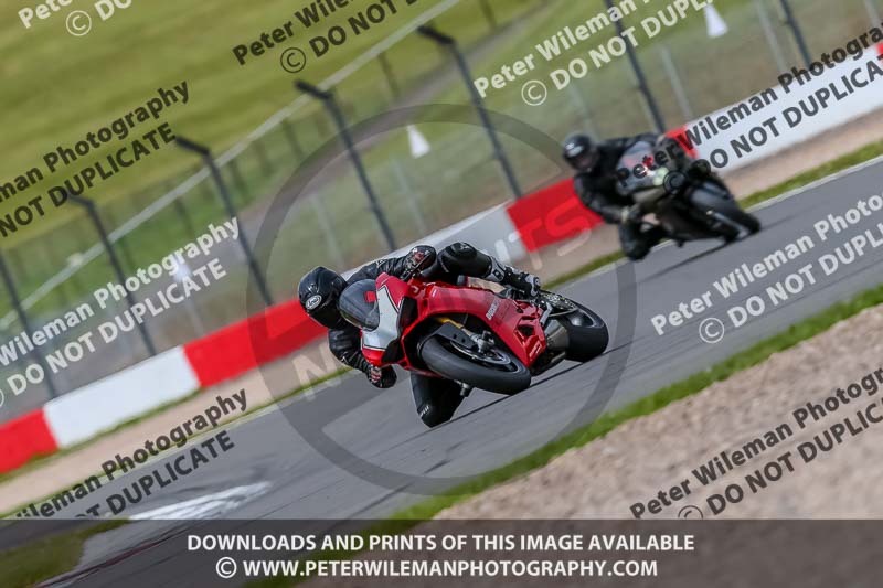 PJ Motorsport Photography;donington no limits trackday;donington park photographs;donington trackday photographs;no limits trackdays;peter wileman photography;trackday digital images;trackday photos
